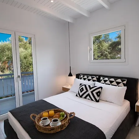 Summer Vibes * Tsoukaládhes